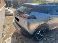 Usata Peugeot 2008 101 CV (74 kW) 2022 Grigio SUV