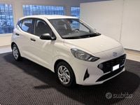 Usata Hyundai i10 Advanced 67 CV (49 kW) 2022 Bianco pastello Utilitaria