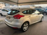 Usata Ford Focus Business Edition 101 CV (74 kW) 2015 Argento Berlina