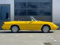 Usata Alfa Romeo Spider 120 CV (88 kW) 1993 Giallo Cabrio
