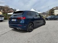 Usata Mercedes B200 Premium 150 CV (110 kW) 2020 Blu Monovolume