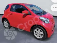 Usata Toyota iQ Sol 68 CV (50 kW) 2009 Rossa Utilitaria