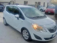 Usata Opel Meriva 75 CV (55 kW) 2011 Bianco Monovolume