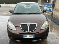 Usata Lancia Ypsilon 90 CV (66 kW) 2010 Marrone Utilitaria
