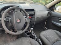 Usata Fiat Strada 84 CV (61 kW) 2009 Bianco Pick-up