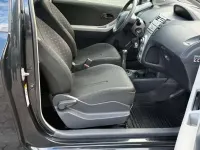 Usata Toyota Yaris Sol 69 CV (50 kW) 2006 Nero Berlina
