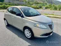 Usata Lancia Ypsilon 95 CV (69 kW) 2012 Beige Utilitaria