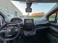 Gebraucht Peugeot Partner 131 PS (96 kW) 2019 Weiß Van / Kleinbus
