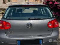 Usata VW Golf V 105 CV (77 kW) 2007 Grigio Berlina
