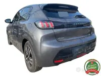 Usata Peugeot 208 Allure 101 CV (74 kW) 2021 Grigio Utilitaria