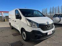 Usata Renault Trafic 125 CV (91 kW) 2018 Bianco pastello Monovolume