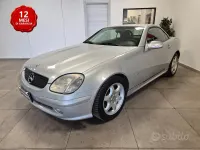 Usata Mercedes SLK200 163 CV (119 kW) 2003 Grigio Cabrio