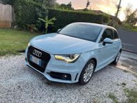 Usata Audi A1 Attraction 122 CV (89 kW) 2012 Blu/azzurro Utilitaria
