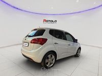 Usata Kia Venga 124 CV (91 kW) 2011 Bianco Utilitaria