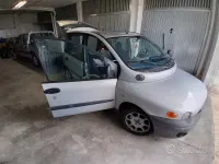 Usata Fiat Multipla 110 CV (80 kW) 2002 Grigio Monovolume