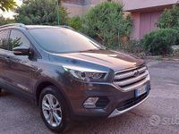 Usata Ford Kuga 120 CV (88 kW) 2018 Grigio SUV
