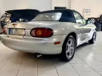 Usata Mazda MX5 Edition 110 CV (80 kW) 1999 Grigio Cabrio