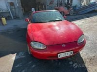 Usata Mazda MX5 110 CV (80 kW) 1998 Rosso Cabrio
