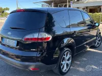 Usata Ford S-MAX Titanium 140 CV (102 kW) 2009 Nero Monovolume