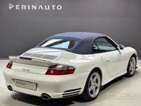 Usata Porsche 911 420 CV (308 kW) 2004 Bianco Cabrio