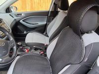 Usata Hyundai i20 Comfort 75 CV (55 kW) 2015 Blu Berlina