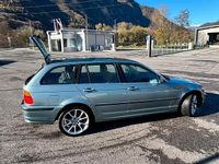 Begagnad BMW 330 184 HK (135 kW) 2002 Grön Sedan