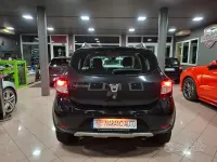 Usata Dacia Sandero Stepway 90 CV (66 kW) 2016 Nero Berlina