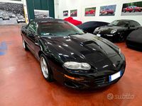 Usata Chevrolet Camaro 306 CV (225 kW) 1998 Nero Cabrio