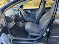 Usata Peugeot 107 68 CV (50 kW) 2008 Nero Utilitaria