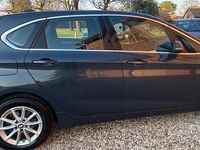 Usata BMW 218 Comfort Edition 150 CV (110 kW) 2015 Blu Station wagon