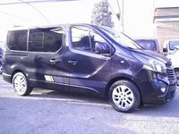 Usata Opel Vivaro 145 CV (106 kW) 2017 Nero Monovolume