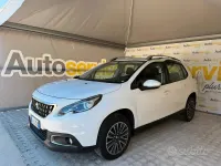 Usata Peugeot 2008 Active 75 CV (55 kW) 2018 Bianco SUV