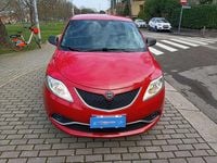 Usata Lancia Ypsilon Gold 69 CV (50 kW) 2017 Rosso Utilitaria