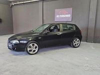 Usata Alfa Romeo 147 Progression 104 CV (76 kW) 2009 Grigio Utilitaria