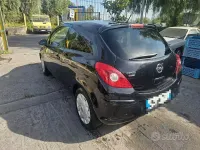 Usata Opel Corsa Club 65 CV (47 kW) 2012 Nero Utilitaria