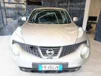 Usata Nissan Juke Tekna 110 CV (80 kW) 2015 Grigio scuro SUV