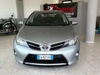Usata Toyota Auris Lounge 90 CV (66 kW) 2014 Grigio Berlina
