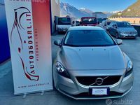 Usata Volvo V40 Kinetic 150 CV (110 kW) 2017 Grigio metallizzato Berlina