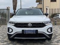 Usata VW T-Roc Life 116 CV (85 kW) 2024 Nero SUV