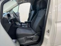 Usata VW Caddy Pro 75 CV (55 kW) 2022 Bianco Monovolume