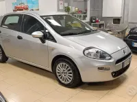 Usata Fiat Punto Young 85 CV (62 kW) 2015 Grigio Utilitaria