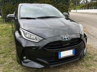 Usata Toyota Yaris Hybrid Trend 92 CV (67 kW) 2023 Nero Berlina