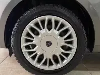 Usado Lancia Ypsilon S 95 HP (69 kW) 2017 Cinzento Citadino