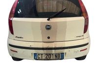 Usata Fiat Punto 80 CV (58 kW) 2005 Bianco Utilitaria