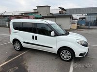 Usata Fiat Doblò Lounge 120 CV (88 kW) 2017 Bianco Monovolume