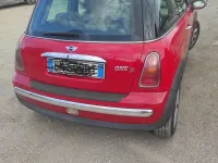 Usata Mini ONE 75 CV (55 kW) 2004 Rosso Utilitaria