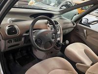Usata Citroën Xsara Picasso 116 CV (85 kW) 2002 Grigio Monovolume