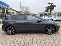 Usata VW Golf VIII Life 116 CV (85 kW) 2021 Grigio Berlina