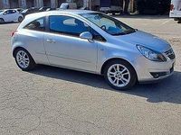 Usata Opel Corsa 75 CV (55 kW) 2007 Grigio Utilitaria