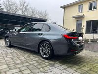 Usata BMW 320 Sport Line 190 CV (139 kW) 2022 Grigio Berlina